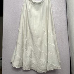 Excellent used condition Chico’s long fully lined skirt. Sz 0 or a med. sz 6.